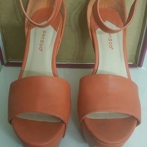 Coral wedges with gold accents